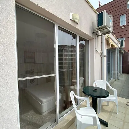 Апартаменты Admiral Plaza C52 Sunny *