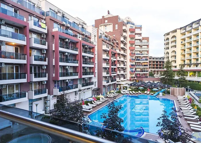 Admiral Plaza C52 Sunny *