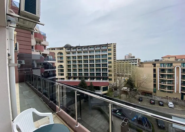 Admiral Plaza C52 Sunny Apartamento