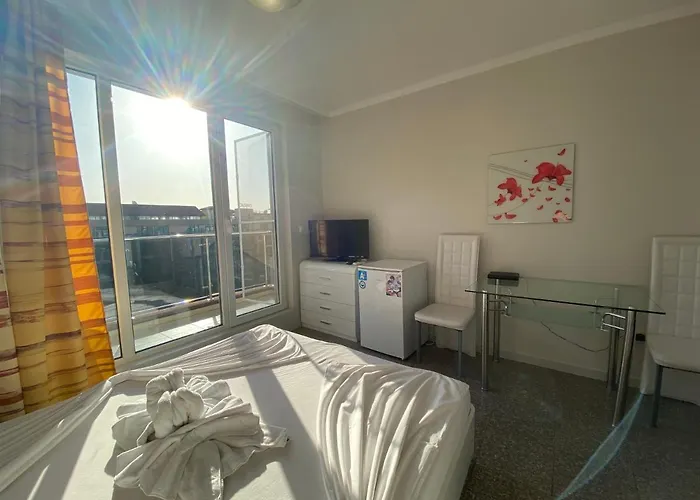 Admiral Plaza C52 Sunny Apartamento